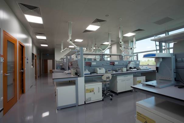 GMP Belgeli İlk ve Tek Farmasötik Teknoloji Laboratuvarı